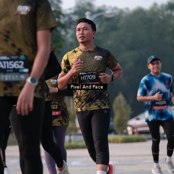Runner Photo 6766431