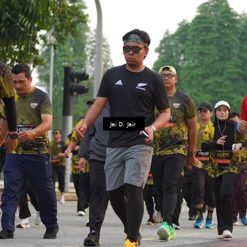Runner Photo 6766441