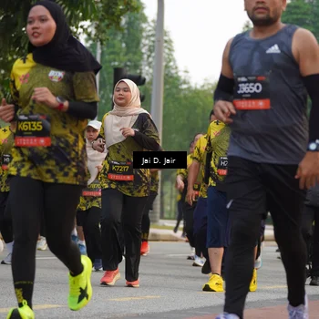 Runner Photo 6766448