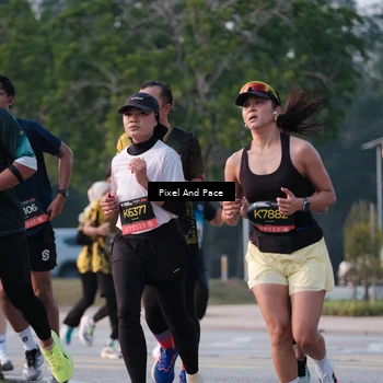 Runner Photo 6766463