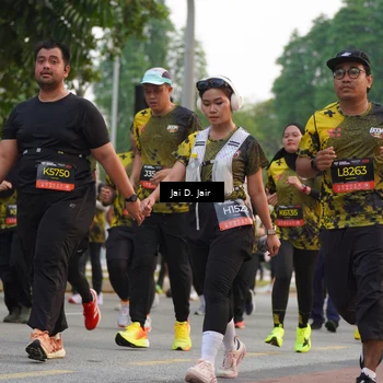 Runner Photo 6766465