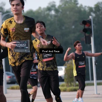 Runner Photo 6766485
