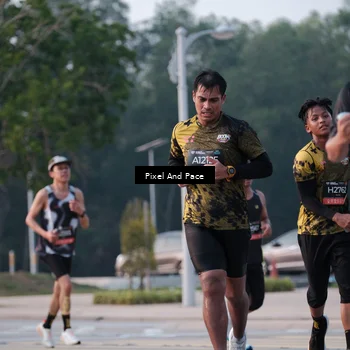 Runner Photo 6766486