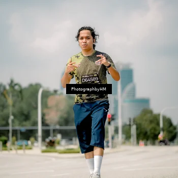 Runner Photo 6766502