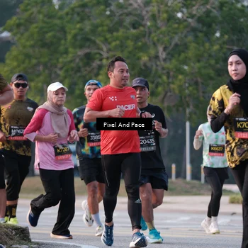 Runner Photo 6766515