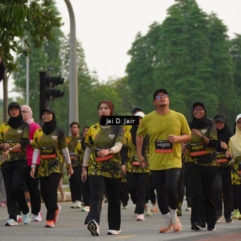 Runner Photo 6766547