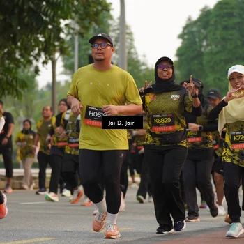 Runner Photo 6766562