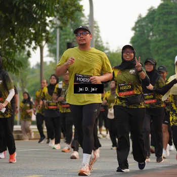 Runner Photo 6766568
