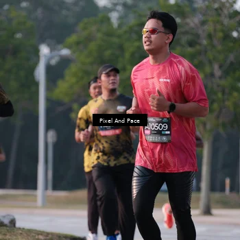Runner Photo 6766571