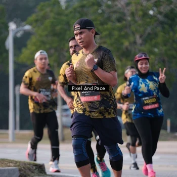 Runner Photo 6766594