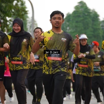 Runner Photo 6766596