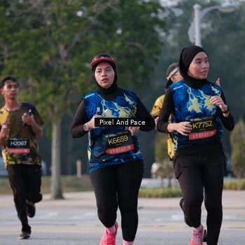 Runner Photo 6766597