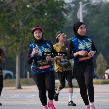 Runner Photo 6766599