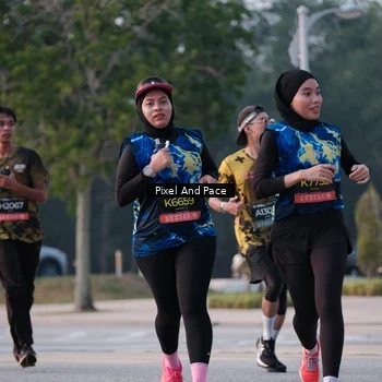 Runner Photo 6766601