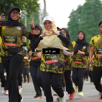 Runner Photo 6766604