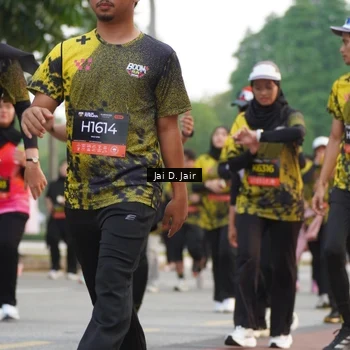 Runner Photo 6766605