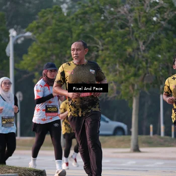 Runner Photo 6766625