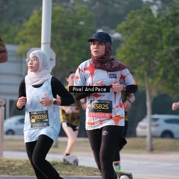 Runner Photo 6766631