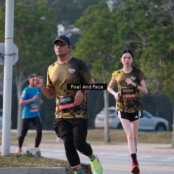 Runner Photo 6766635