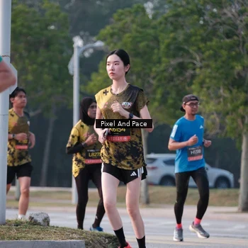 Runner Photo 6766640