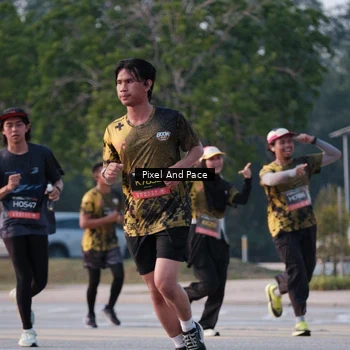 Runner Photo 6766657