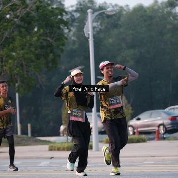 Runner Photo 6766662