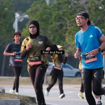 Runner Photo 6766665