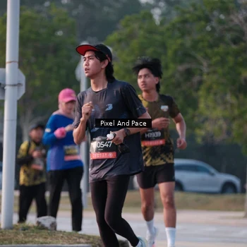 Runner Photo 6766667