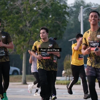 Runner Photo 6766672