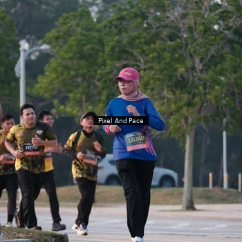 Runner Photo 6766679
