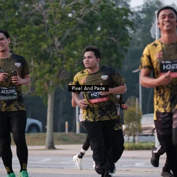 Runner Photo 6766683