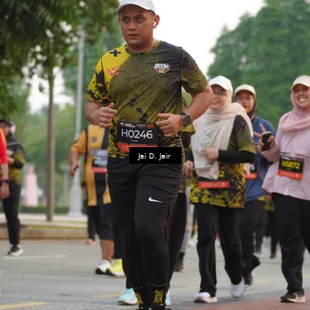 Runner Photo 6766689