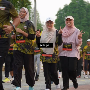 Runner Photo 6766696