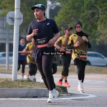 Runner Photo 6766711