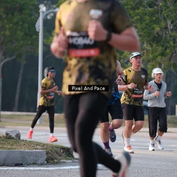 Runner Photo 6766719