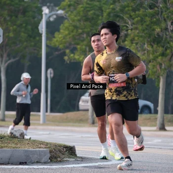 Runner Photo 6766728