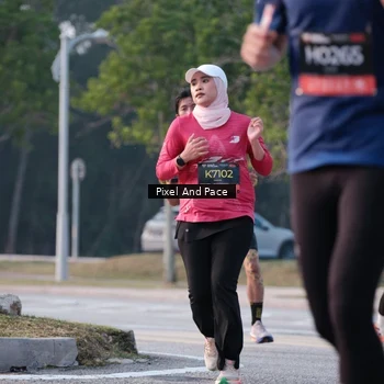 Runner Photo 6766730