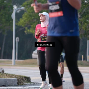 Runner Photo 6766734