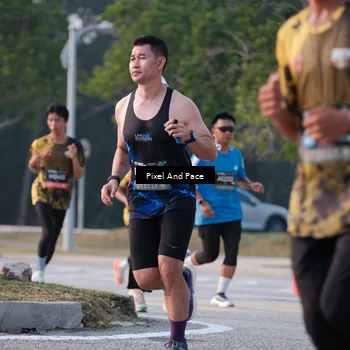 Runner Photo 6766737