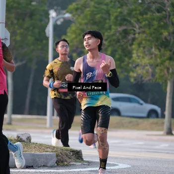 Runner Photo 6766742
