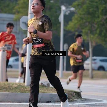 Runner Photo 6766743