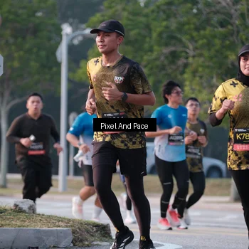 Runner Photo 6766761