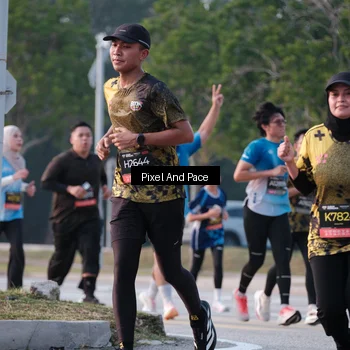 Runner Photo 6766764