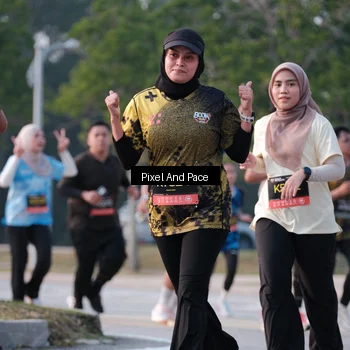 Runner Photo 6766768