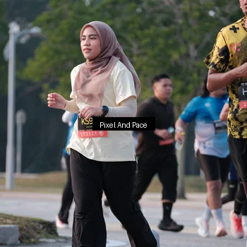 Runner Photo 6766770