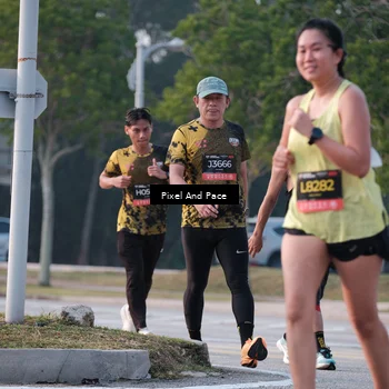 Runner Photo 6766797