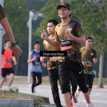 Runner Photo 6766812