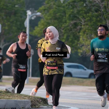 Runner Photo 6766825