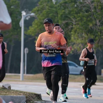 Runner Photo 6766838