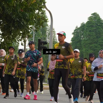 Runner Photo 6766841